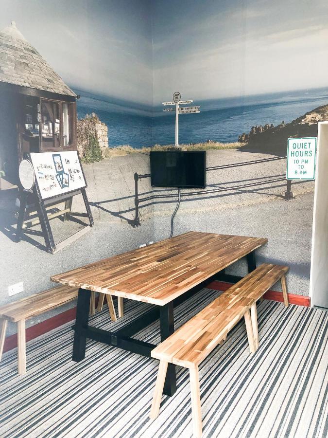 Land'S End Hostel Trevescan Sennen Bagian luar foto