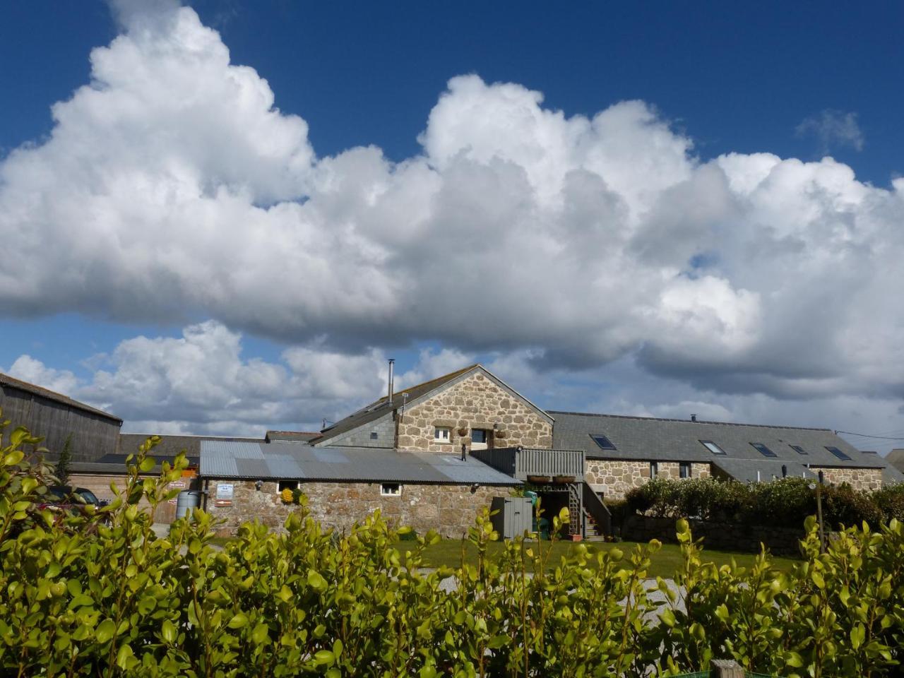 Land'S End Hostel Trevescan Sennen Bagian luar foto