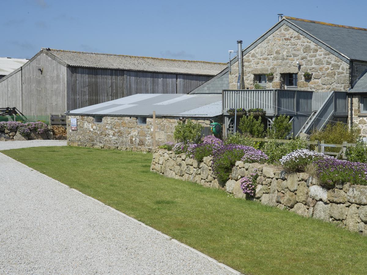 Land'S End Hostel Trevescan Sennen Bagian luar foto
