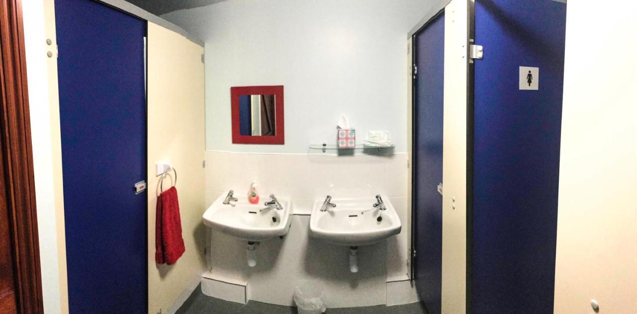 Land'S End Hostel Trevescan Sennen Bagian luar foto