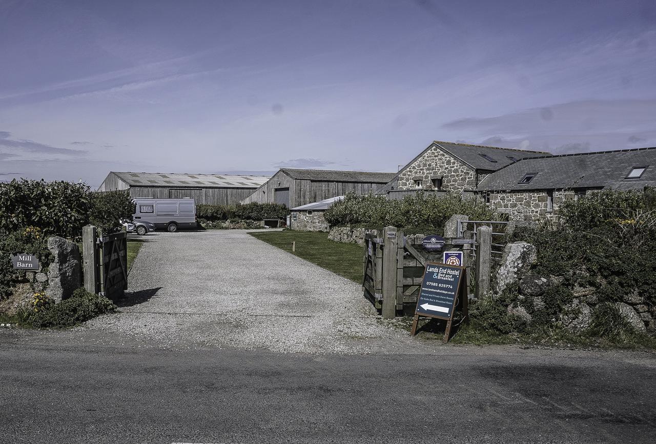 Land'S End Hostel Trevescan Sennen Bagian luar foto
